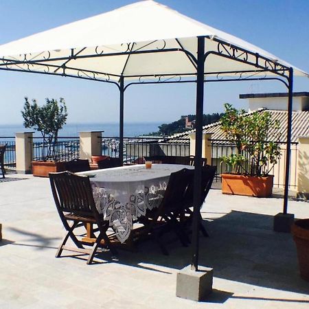 Riviera Mare Lejlighed Varazze Eksteriør billede